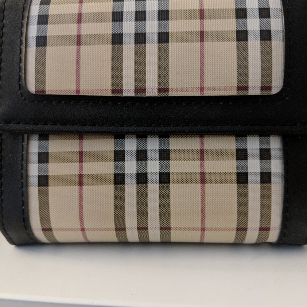 NWOT Plaid Wallet - Black and Beige